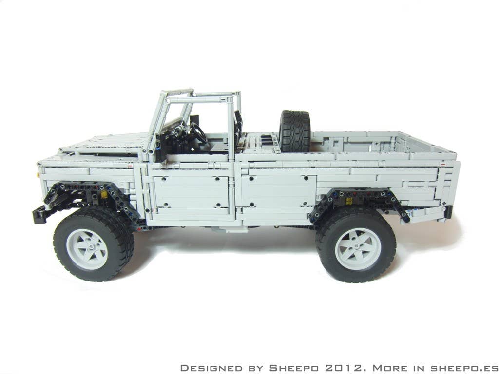 Lego Land Rover Defender 110 side