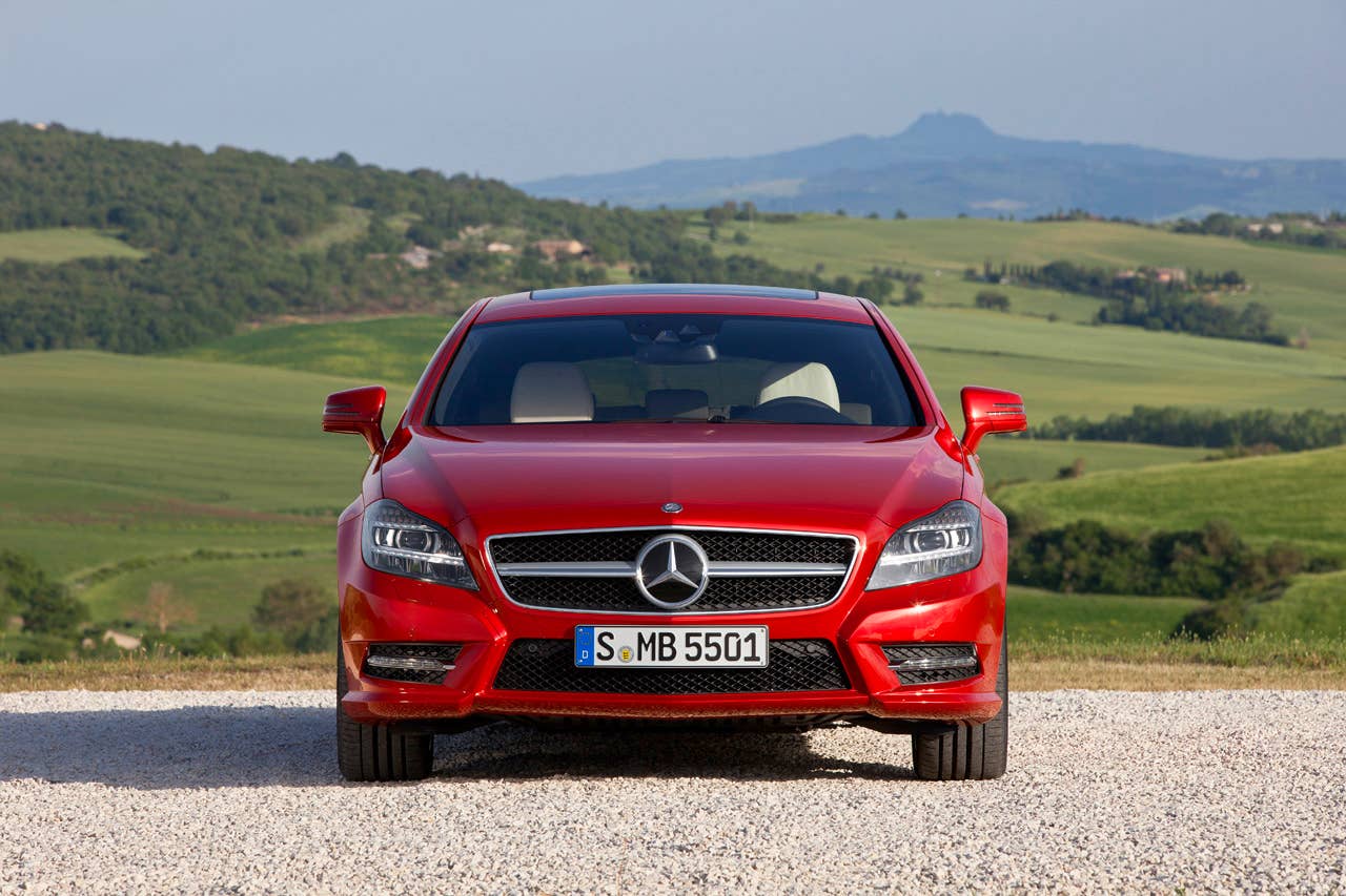 CLS 500 4MATIC Shooting Brake mit AMG Sportpaket, Lack: Thulitrot, Innen: Leder Pasion Exclusiv Porzellan (X 218) 2012