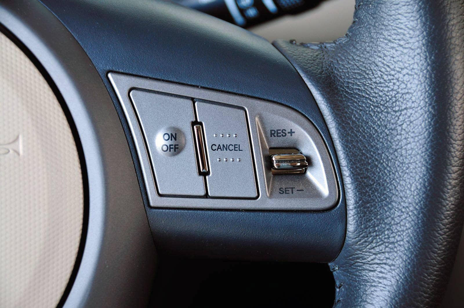2012 Kia Soul steering wheel controls