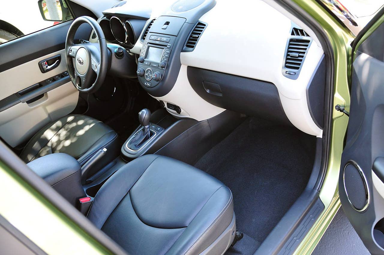 2012 Kia Soul interior