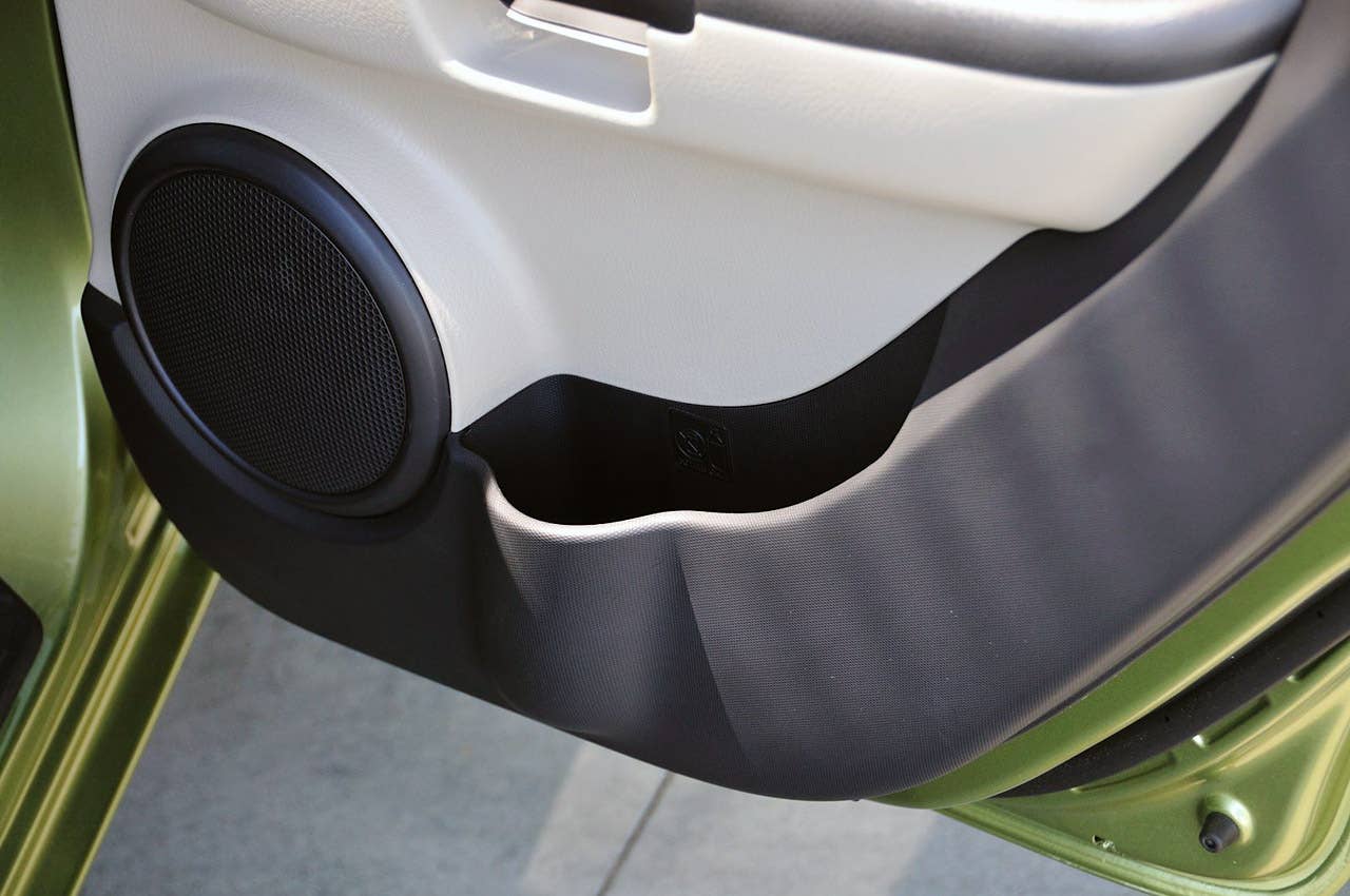 2012 Kia Soul door