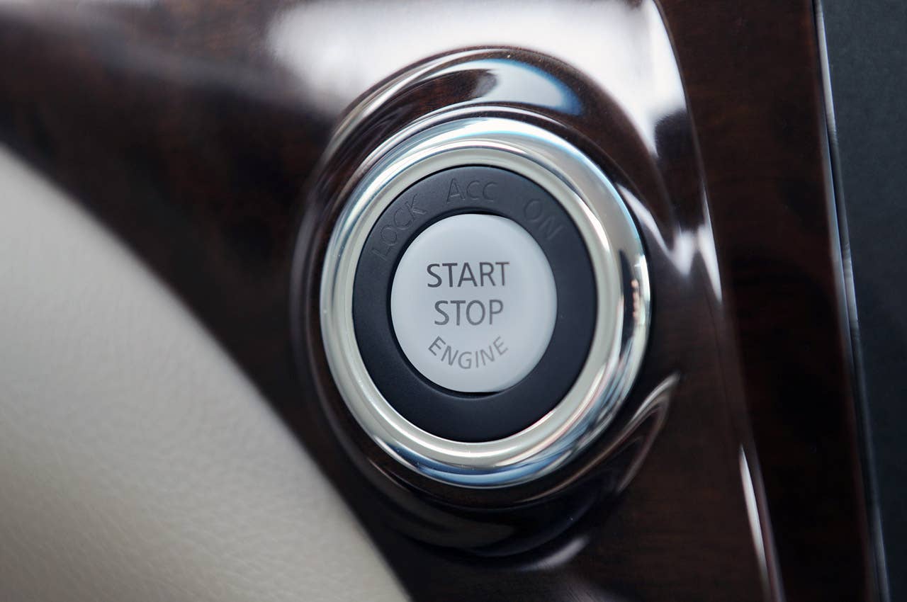 2011 Nissan Quest start button