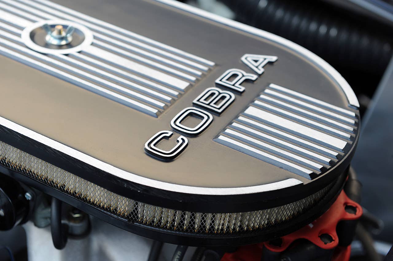 Shelby Cobra 289 FIA engine detail