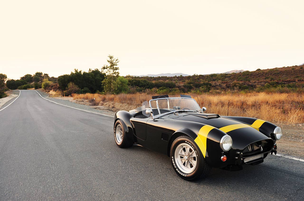Shelby Cobra 289 FIA front view