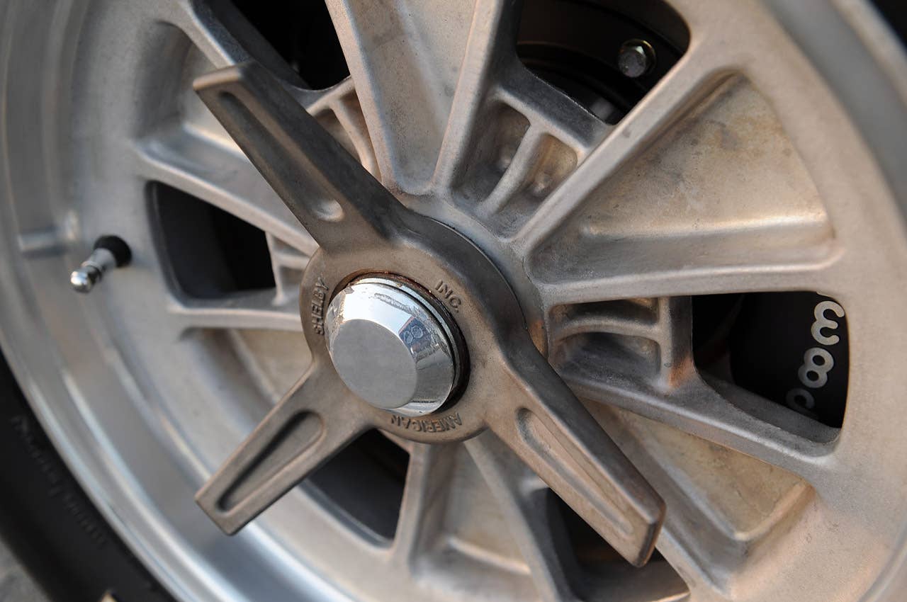 Shelby Cobra 289 FIA wheel detail