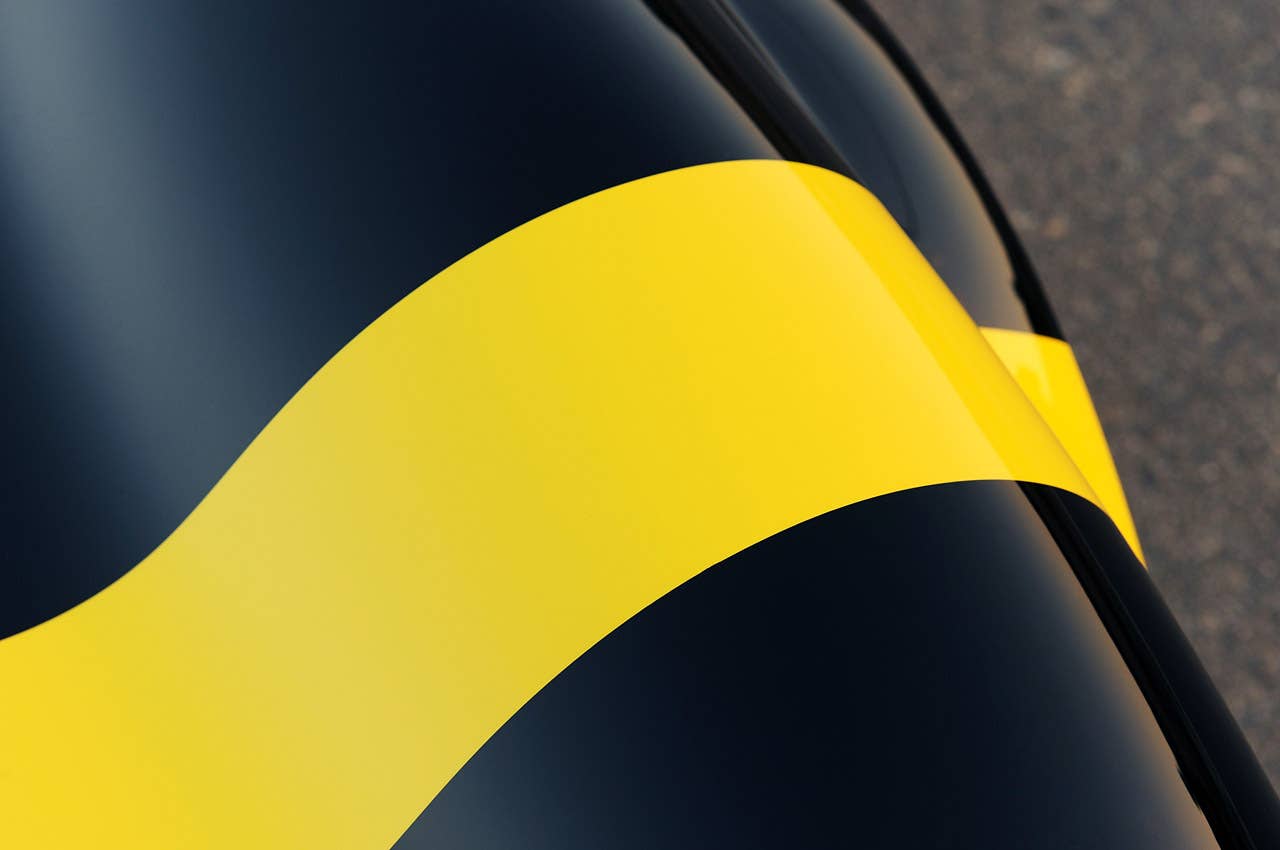 Shelby Cobra 289 FIA fender stripe
