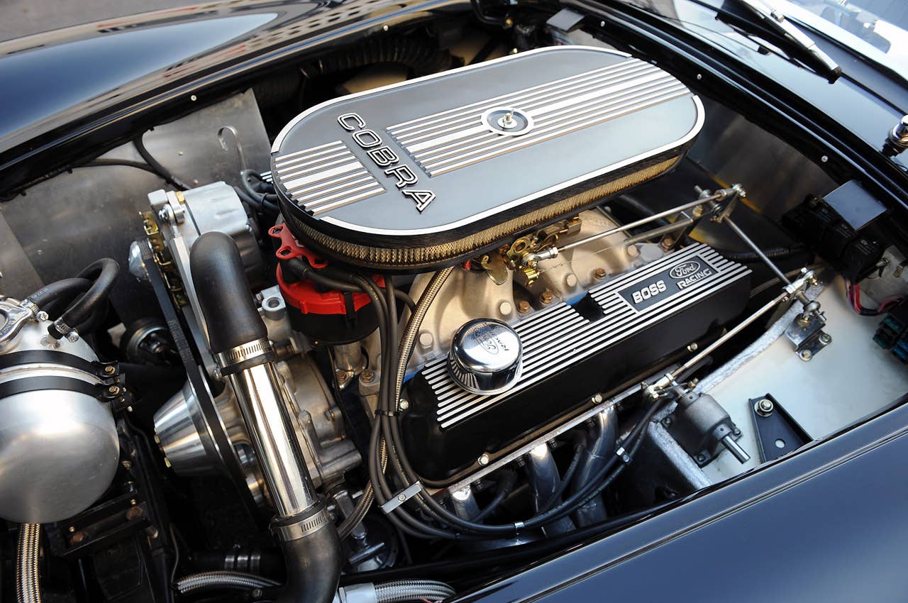 Shelby Cobra 289 FIA engine