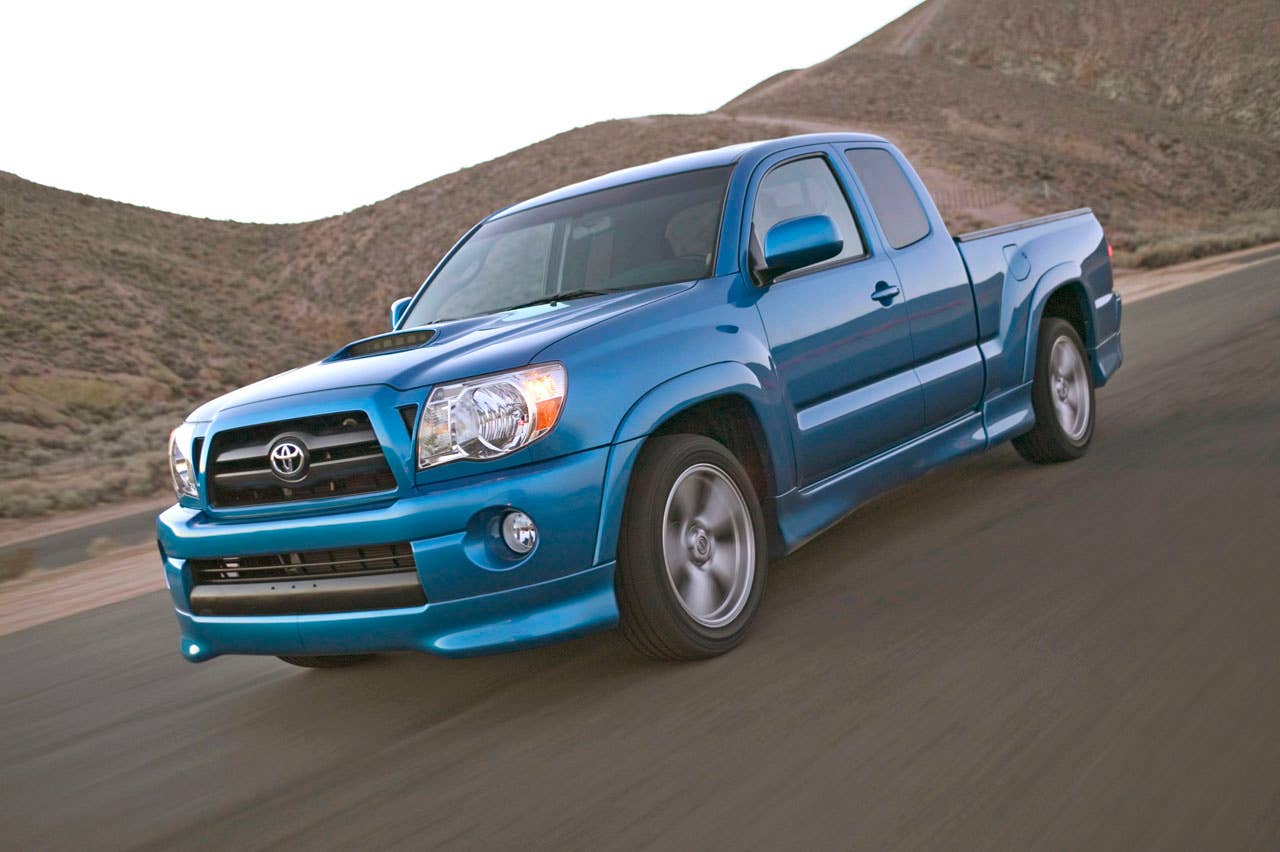 2005-08 Toyota Tacoma X-Runner in Speedway Blue