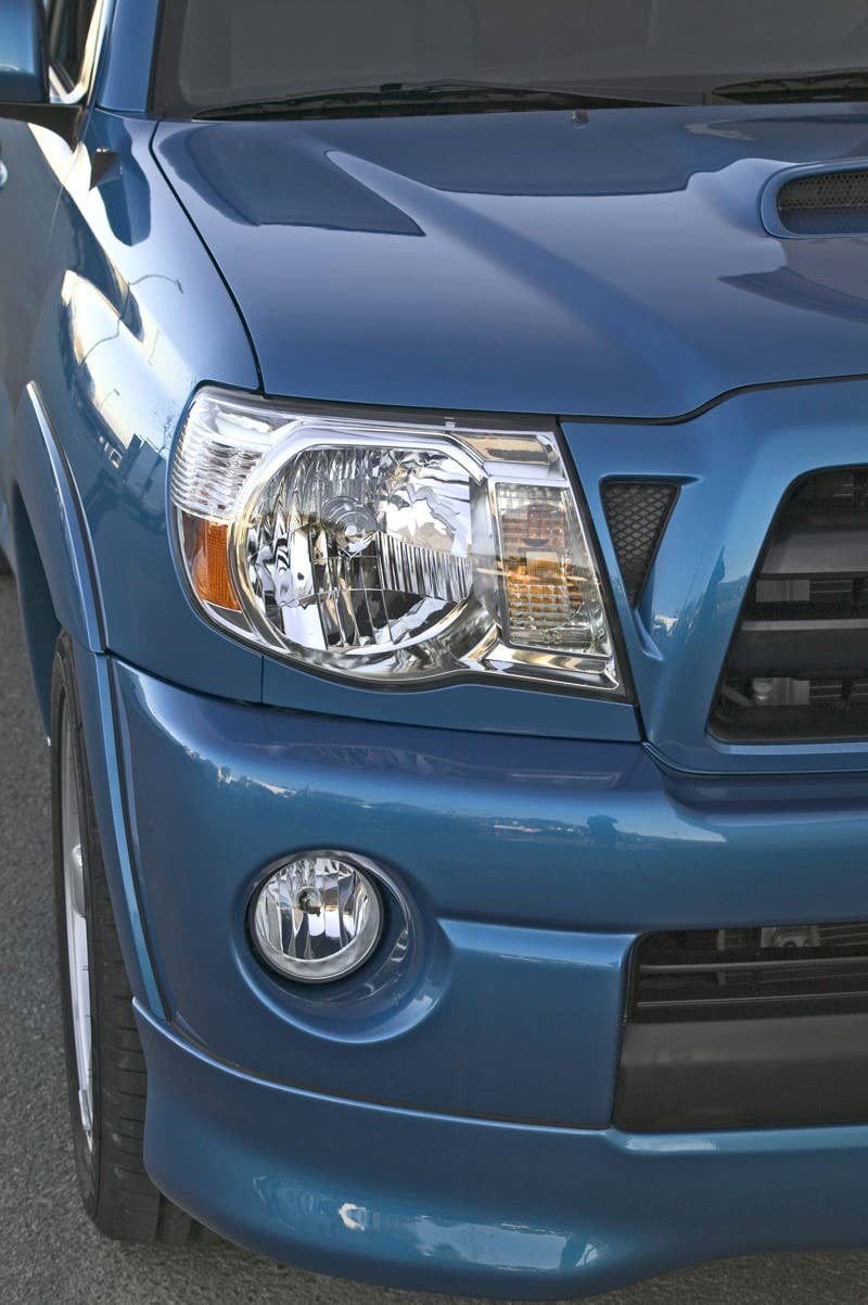 2005-08 Toyota Tacoma X-Runner in Speedway Blue