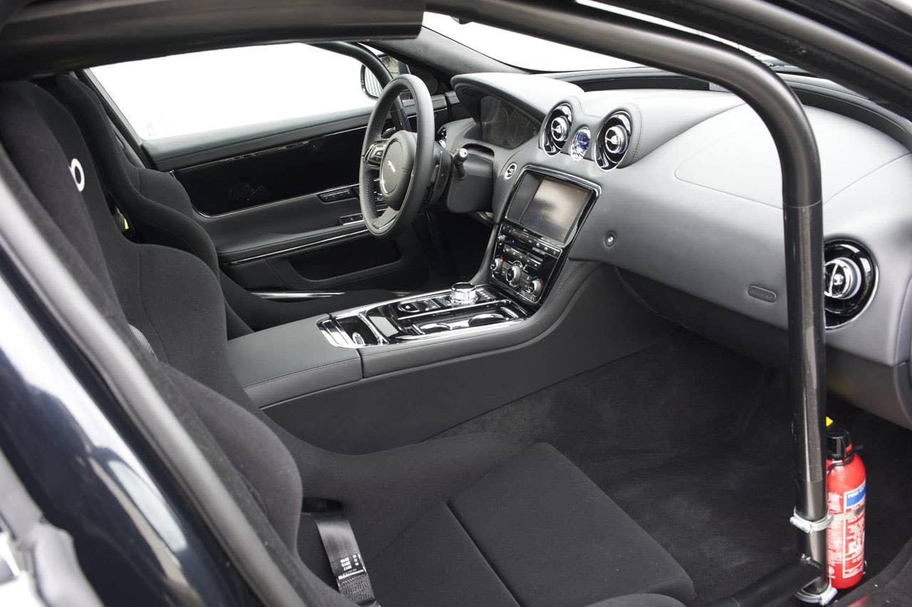 Jaguar XJ Supersport Ring Taxi interior