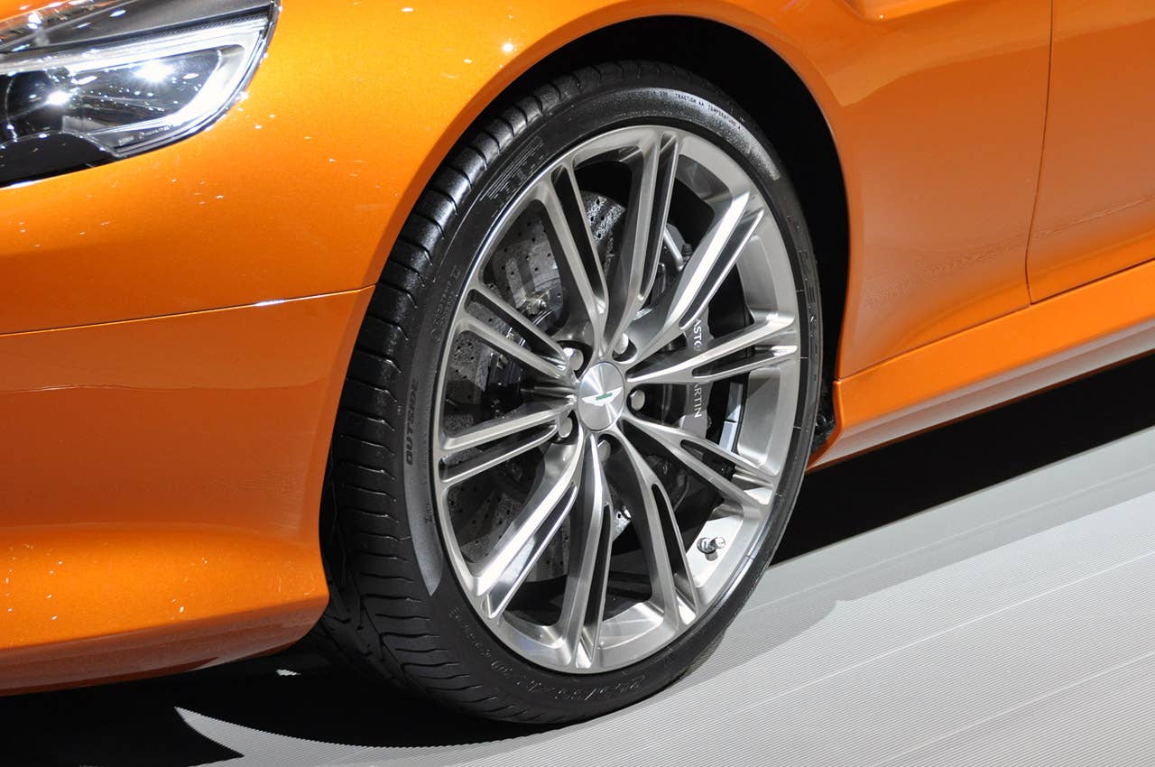 Aston Martin Virage: Geneva 2011