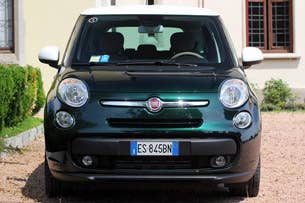 2015 Fiat 500L Living front view