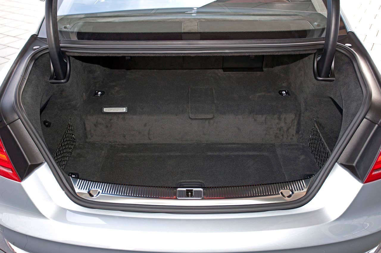 2012 Audi A8 Hybrid trunk