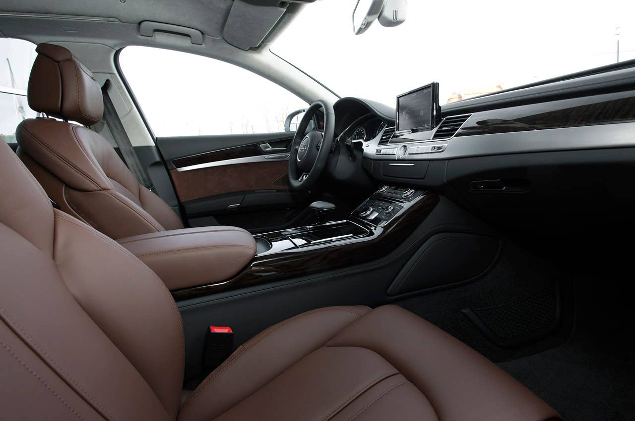 2012 Audi A8 Hybrid interior