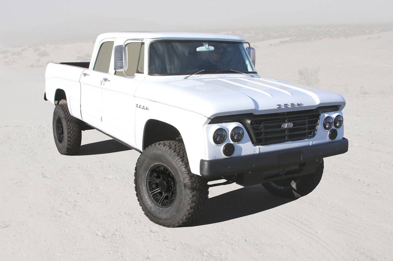 ICON D200 front 3/4