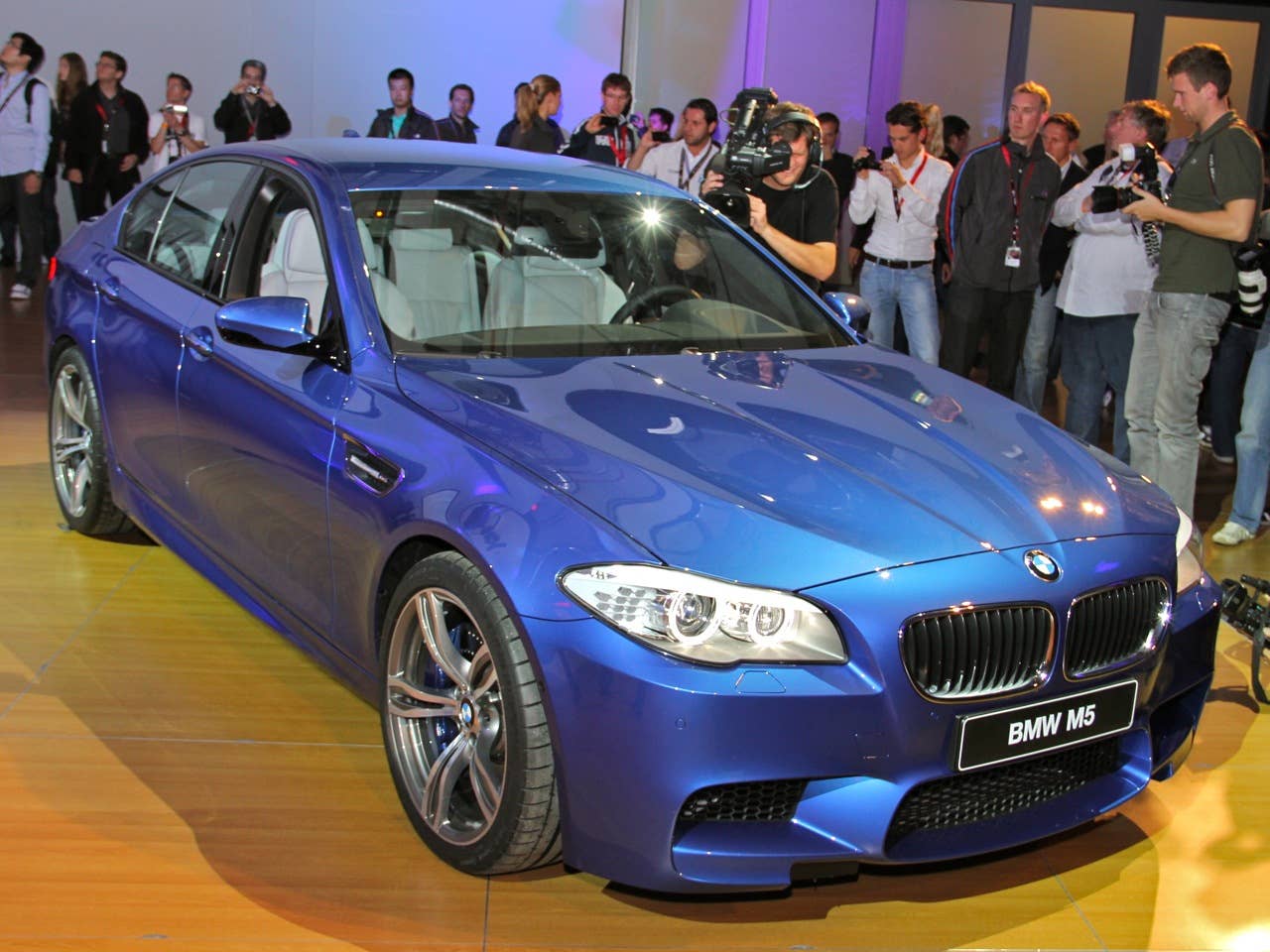 2012 BMW M5 live