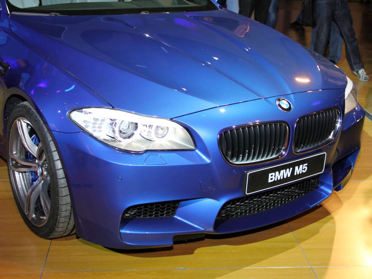 2012 BMW M5 live