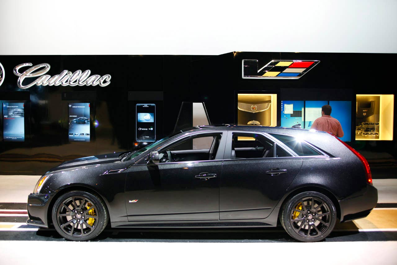 2011 Cadillac CTS-V Sport Wagon Black Diamond Edition profile