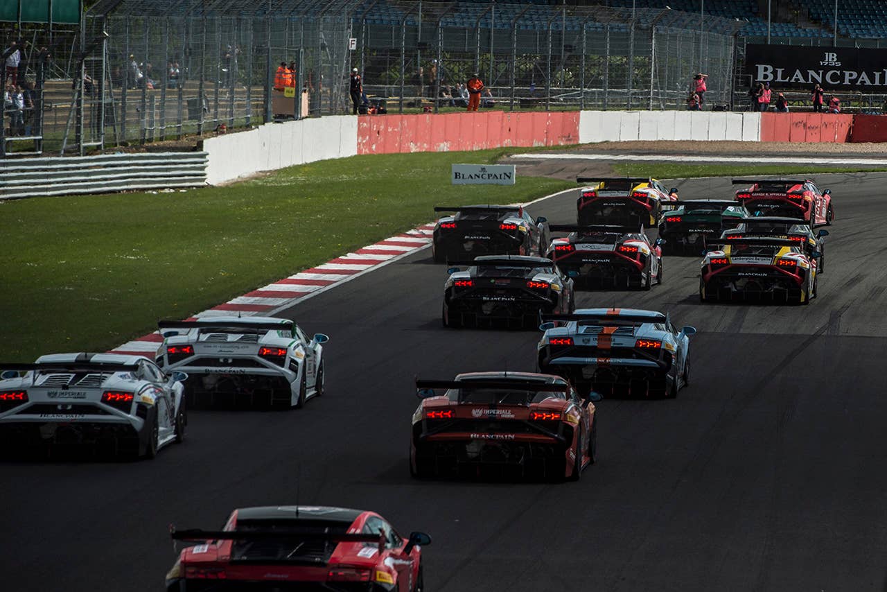 Super Trofeo racing in Europe