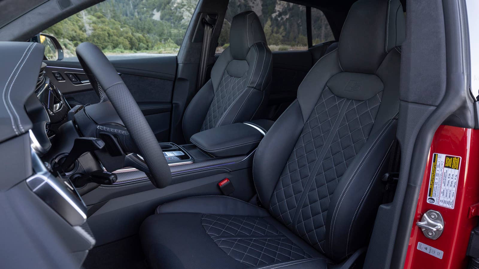 2024 Audi SQ8 black interior front seats