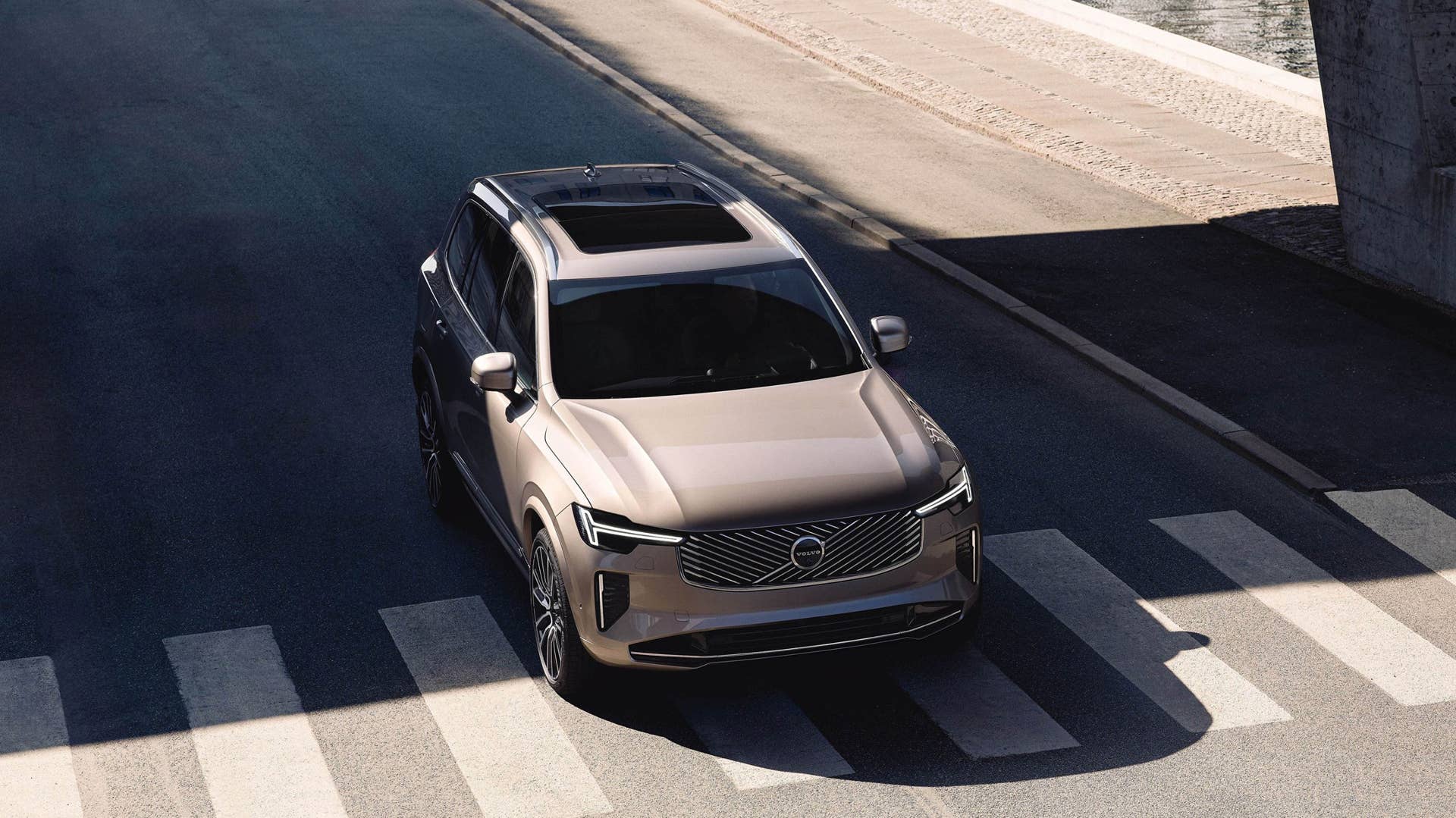 New Volvo XC90 - exterior