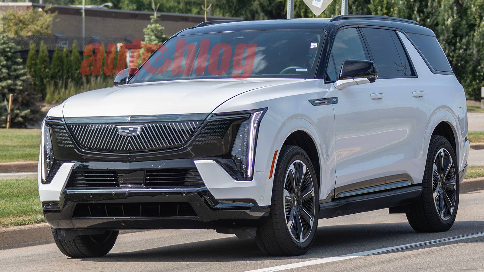 Cadillac Escalade IQL prototype