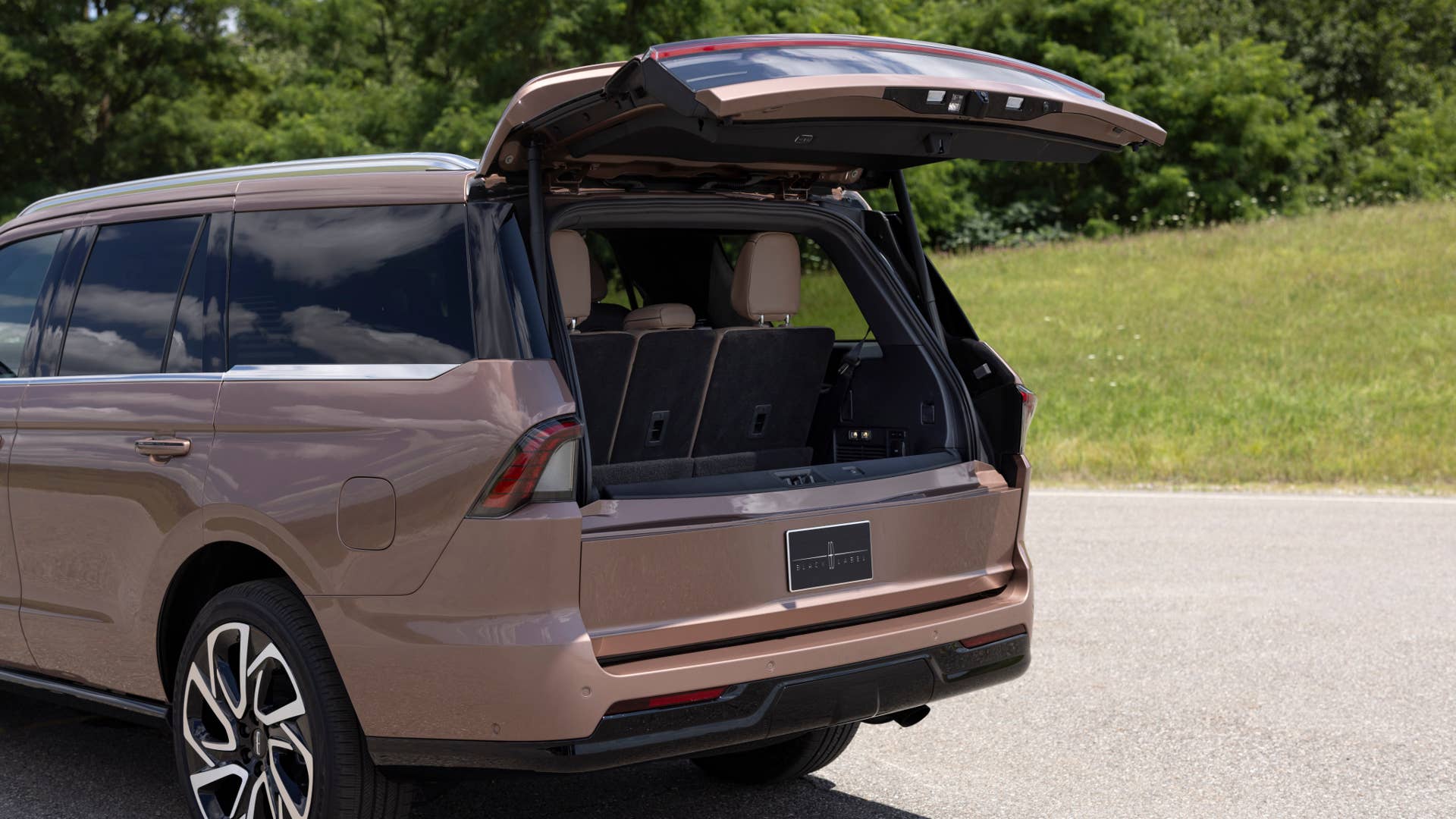 Preproduction model shown. Available Spring 2025.