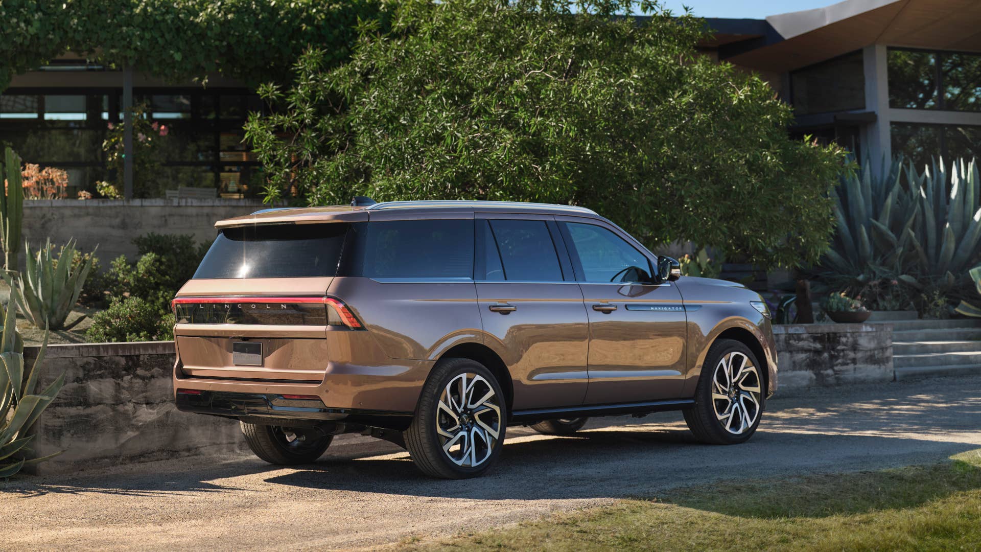 Preproduction model shown. Available Spring 2025.