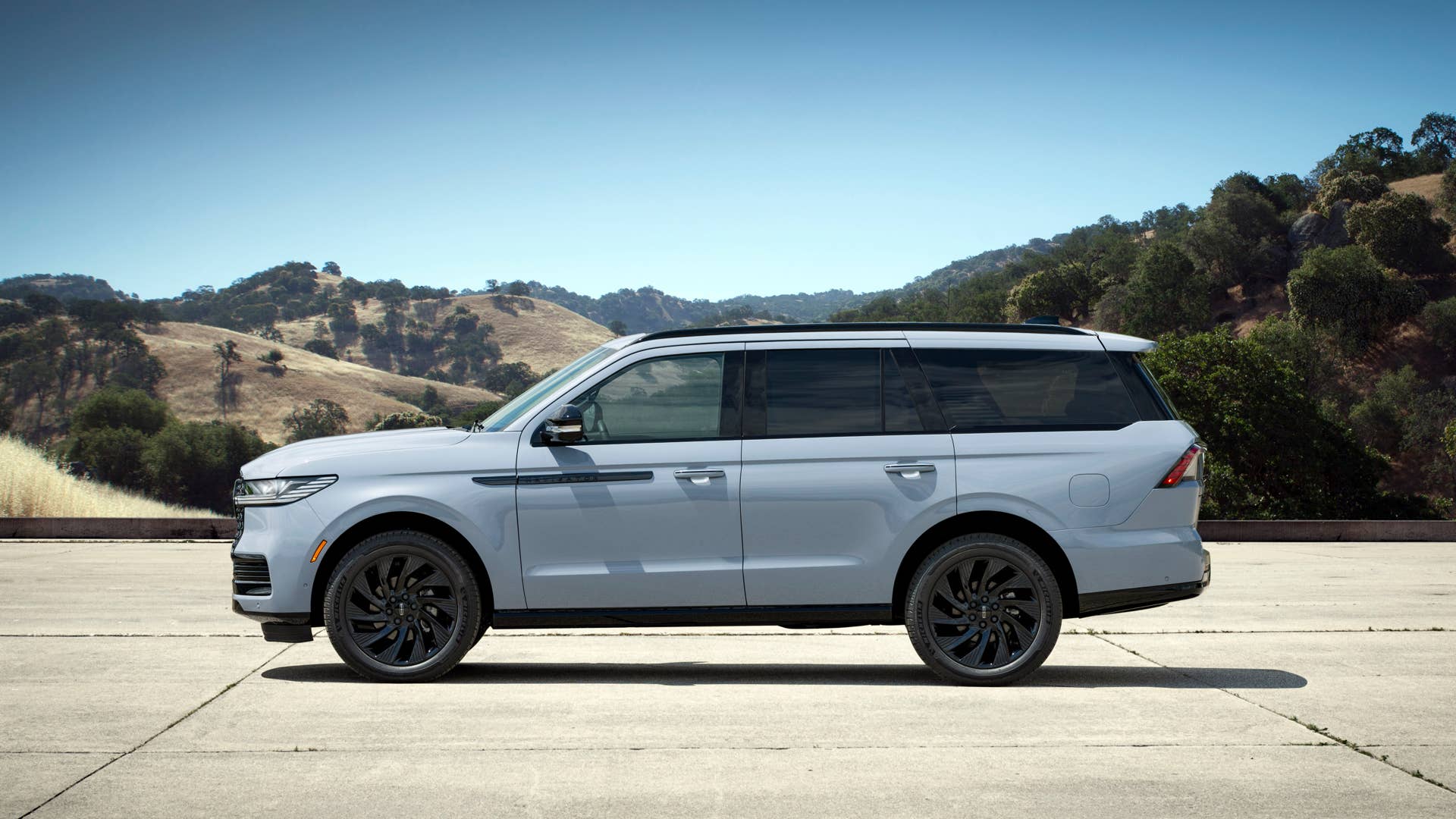 Preproduction model shown. Available Spring 2025.