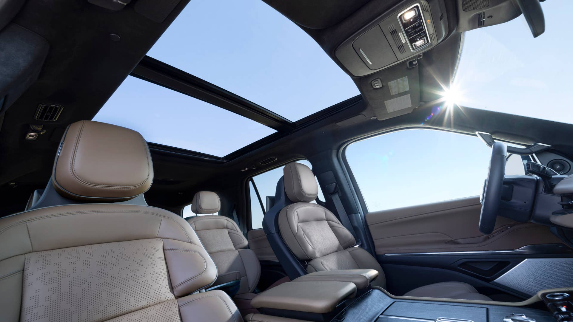 Preproduction model shown. Available Spring 2025.