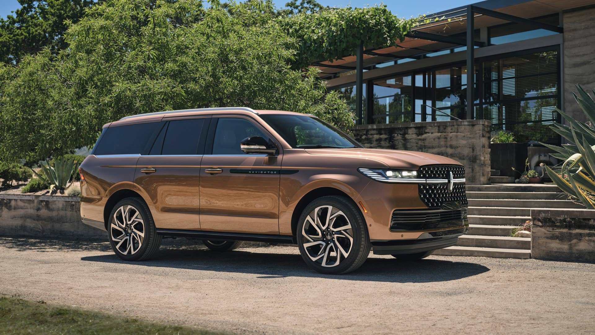 Preproduction model shown. Available Spring 2025.