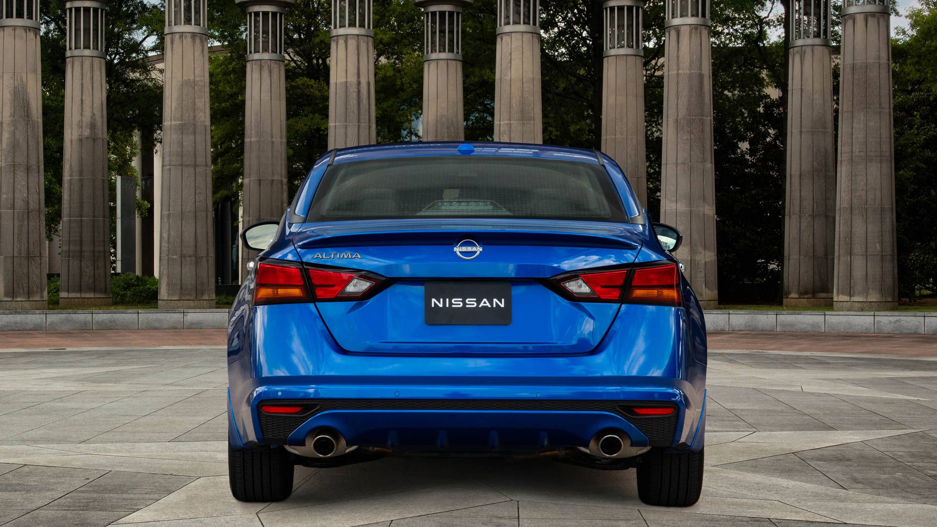 2025 Nissan Altima loses turbo engine, gains a few new options - Autoblog