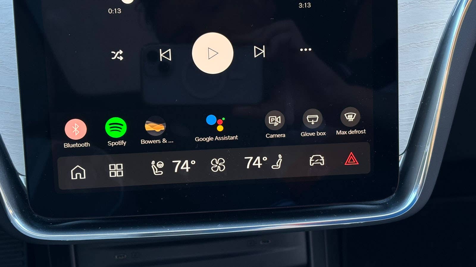 Volvo EX90 climate and infotainment shortcuts