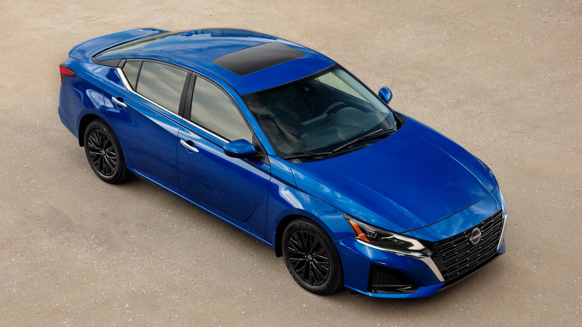 2025 Nissan Altima loses turbo engine, gains a few new options - Autoblog