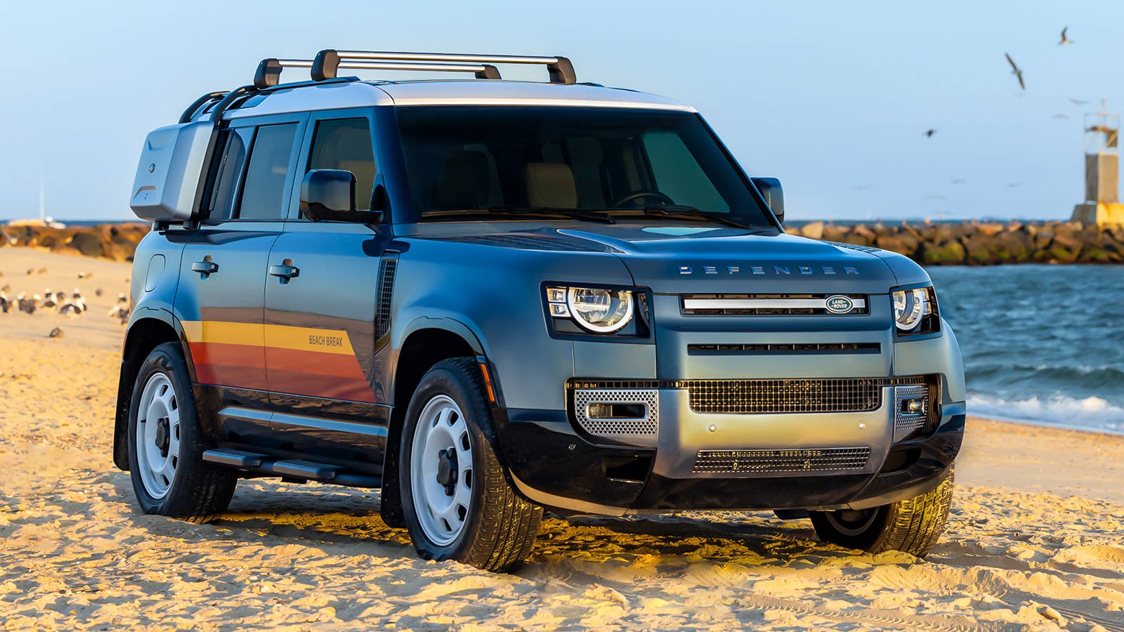 Land Rover Defender 110 S Beach Break