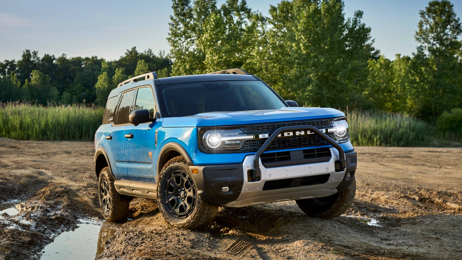 Preproduction model shown. Available early 2025.