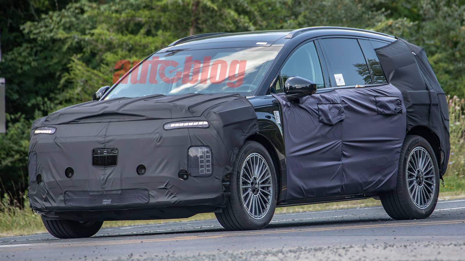Hyundai Ioniq three-row SUV prototype