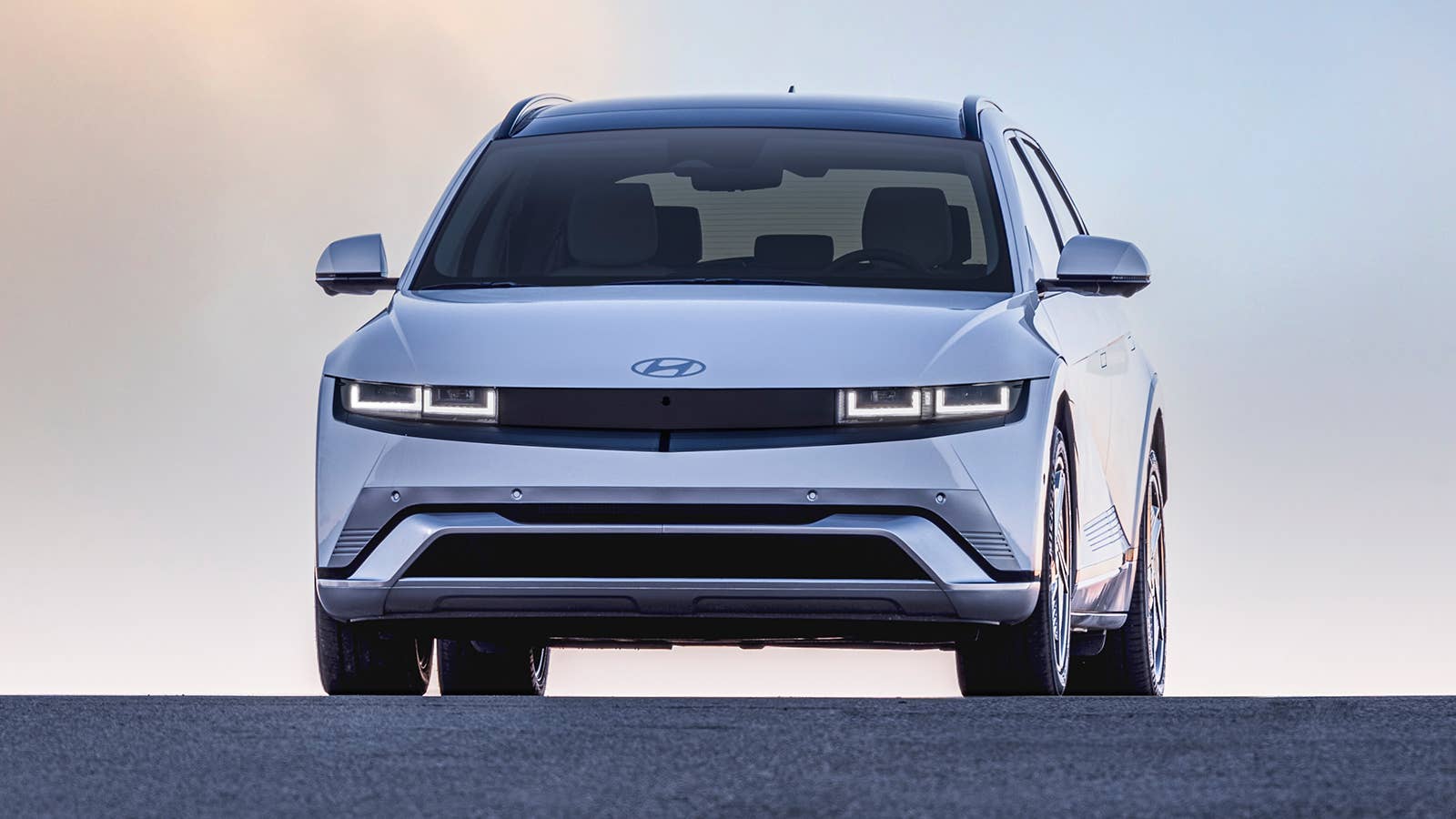 2025 Hyundai Ioniq 5 in white front view