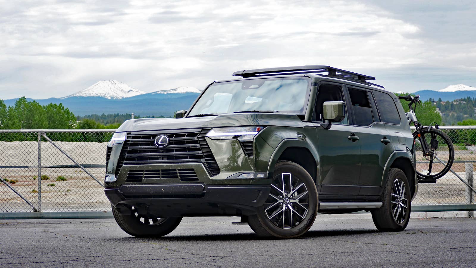 2024-lexus-gx-550-premium-with-mt-bachelor.jpg?io=1&profile=rss