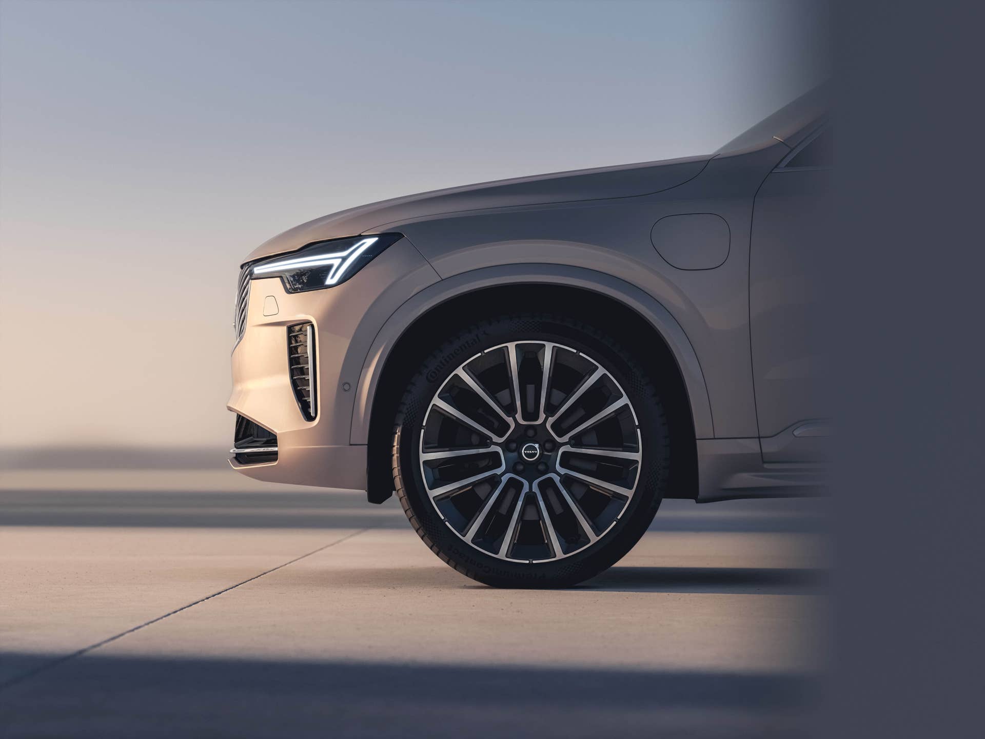 2025 Volvo XC90 PHEV