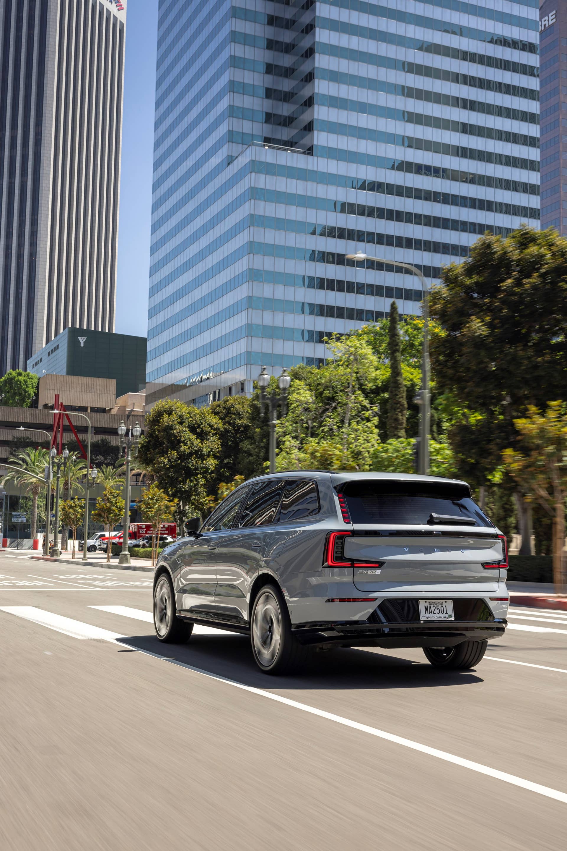 2025 Volvo EX90