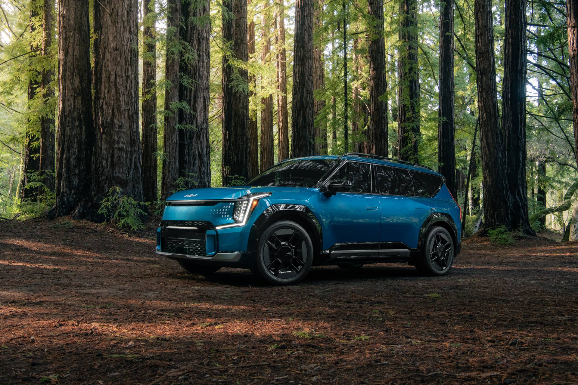 2024 KIA EV9 EV SUV exterior.