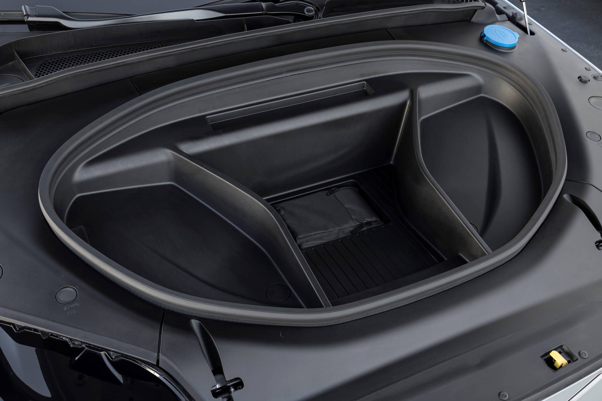 2025 Volvo EX90