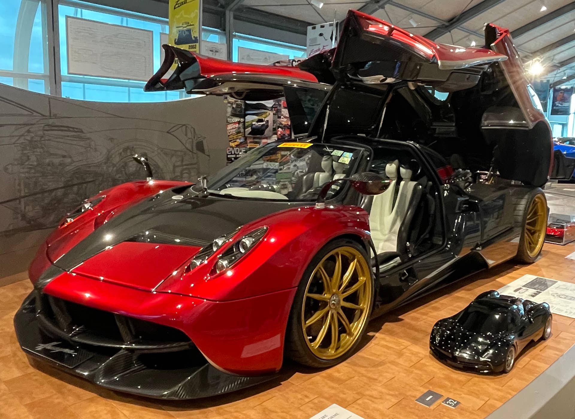 Pagani Huayra Coupe