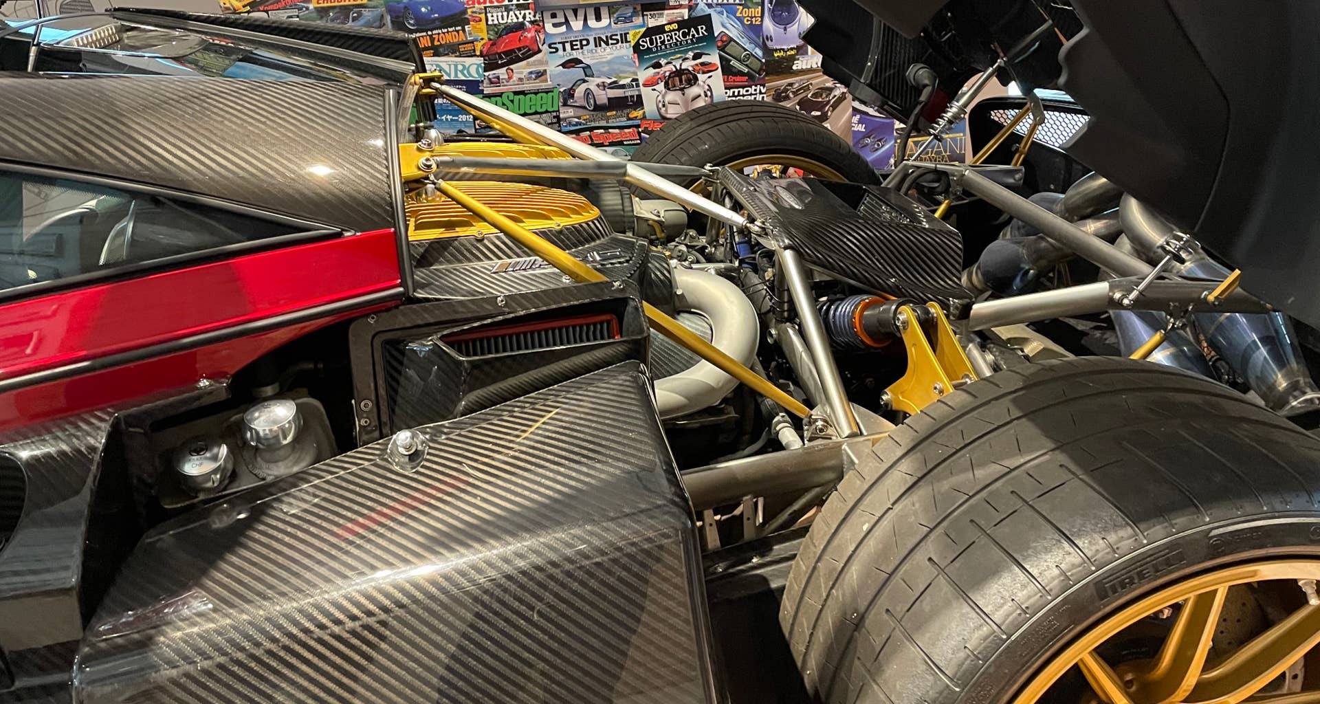 Pagani Huayra engine & rear suspension
