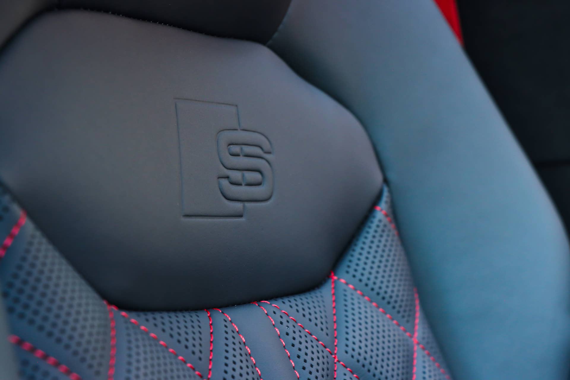 2025 Audi SQ7 interior.