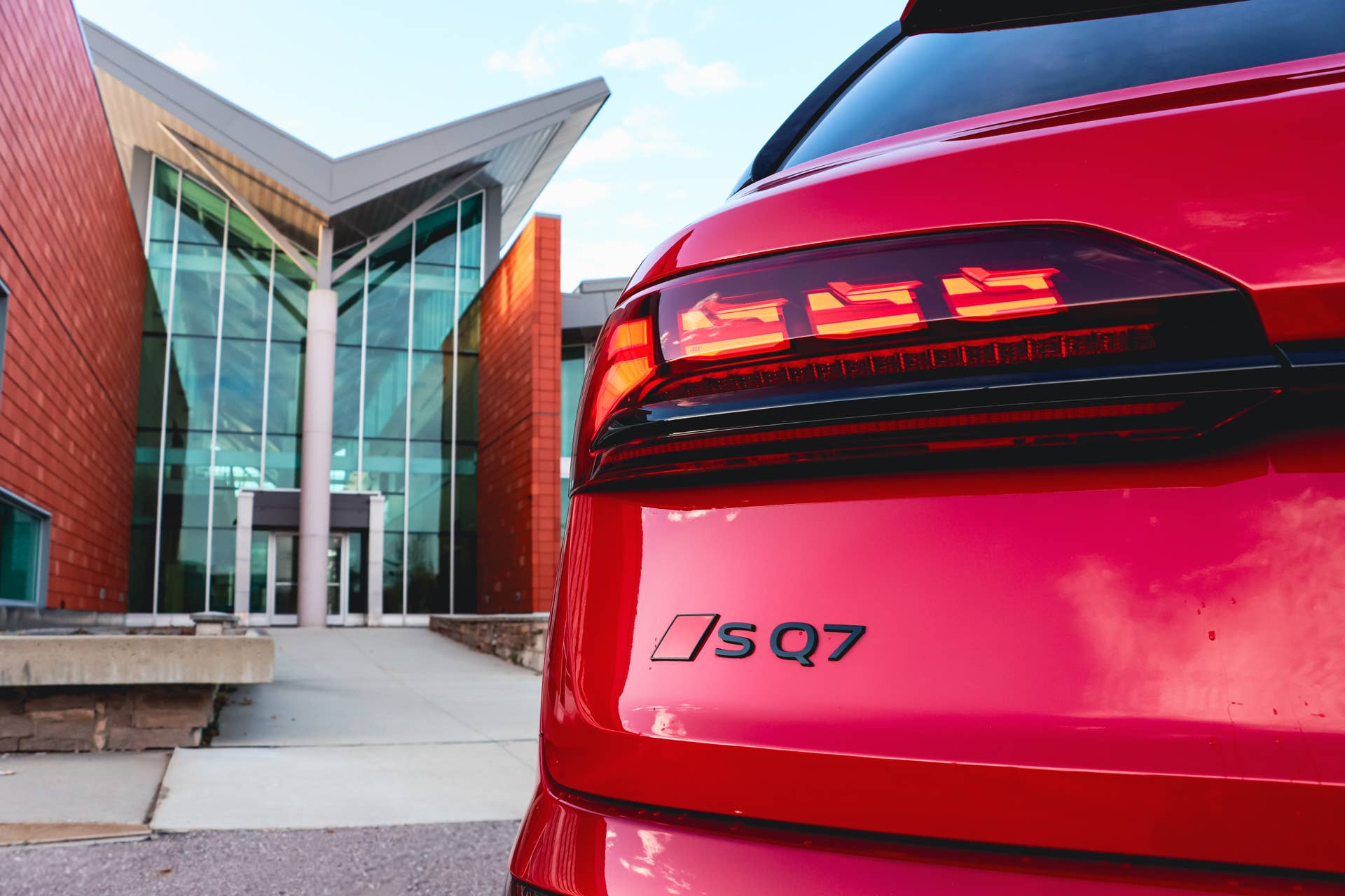 2025 Audi SQ7