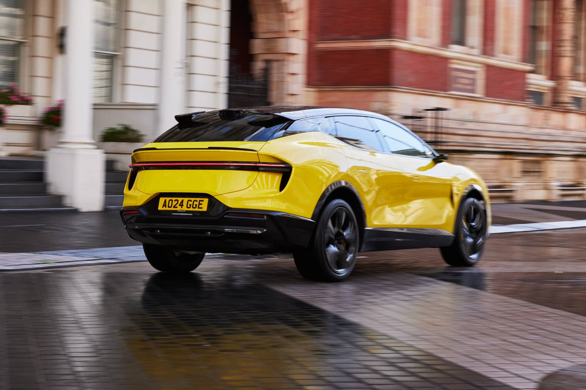 Lotus Eletre