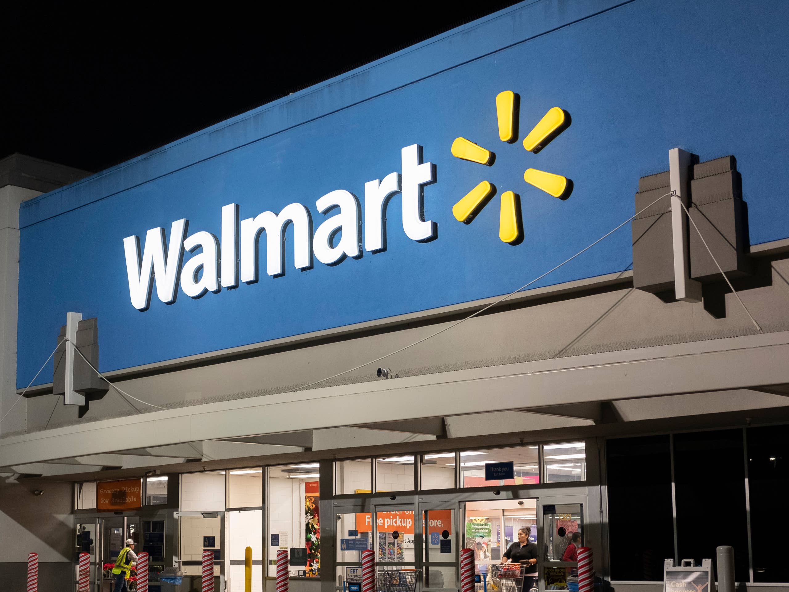 The Alilyy Car Jump Starter and Tire Inflator Is 46% Off - Autoblog