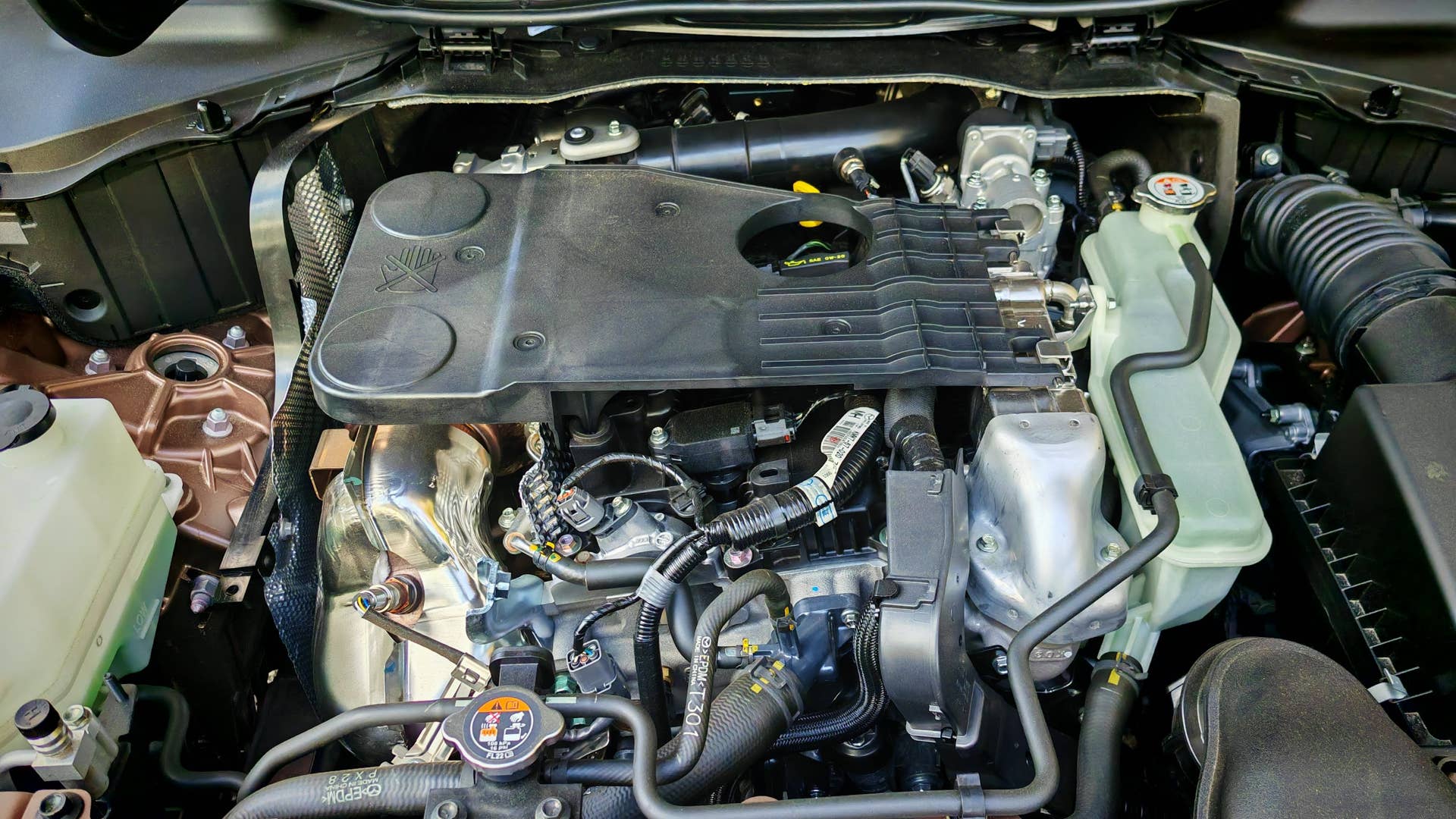 Mazda CX-70 inline six engine